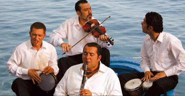 Eyyvah Eyvah nerede çekildi, oyuncuları kimler? Başrolde Ata Demirer'in olduğu yapım yeniden ekranlarda! - 2. Resim