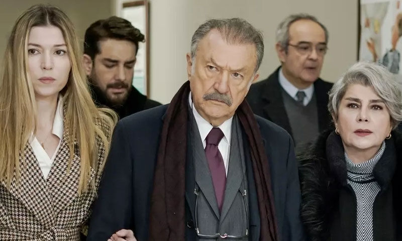 Oyuncu Devrim Yakut kansere yakalandı! “Annemi bu rahatsızlıktan kaybettim” - 1. Resim