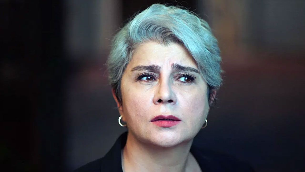 Oyuncu Devrim Yakut kansere yakalandı! “Annemi bu rahatsızlıktan kaybettim” Oyuncu Devrim Yakut kansere yakalandı! “Annemi bu rahatsızlıktan kaybettim”
