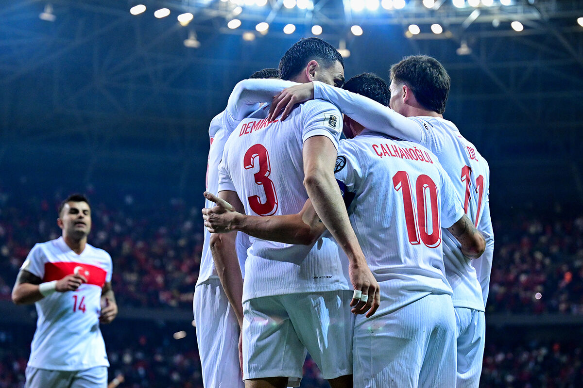 Spor yazarları, Milli Takım için ne dedi? 'İspanya'ya mesaj yolladık' - 4. Resim