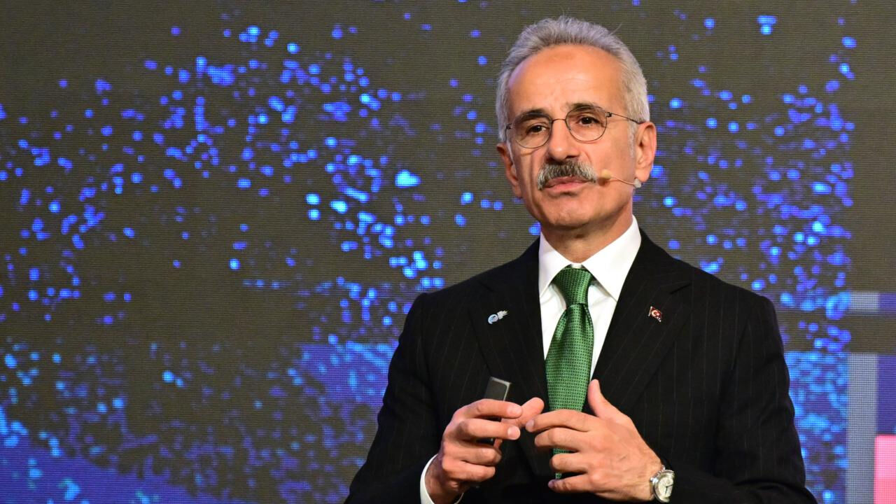 5G 1 yılda ülkeye yayılacak! Devletin kasasına en az 2,1 milyar dolar girecek - 1. Resim