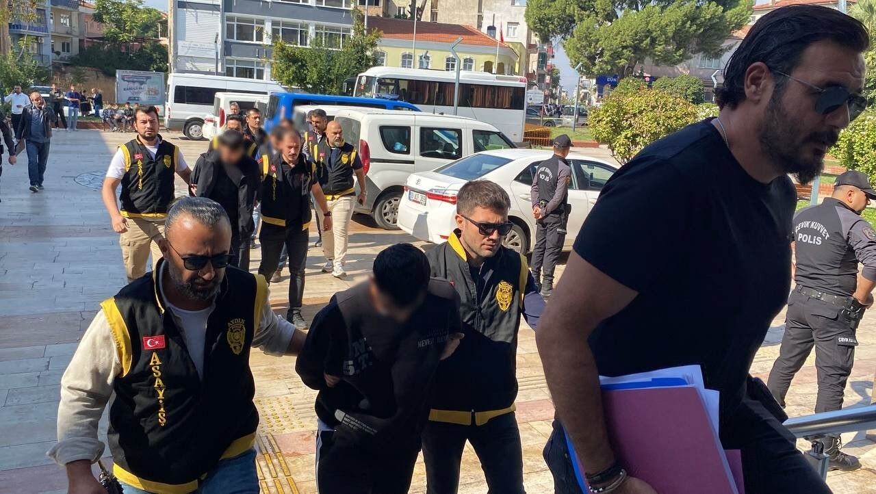 Aydın'da genç kız, arkadaşının akrabaları tarafından bıçaklandı! - 2. Resim