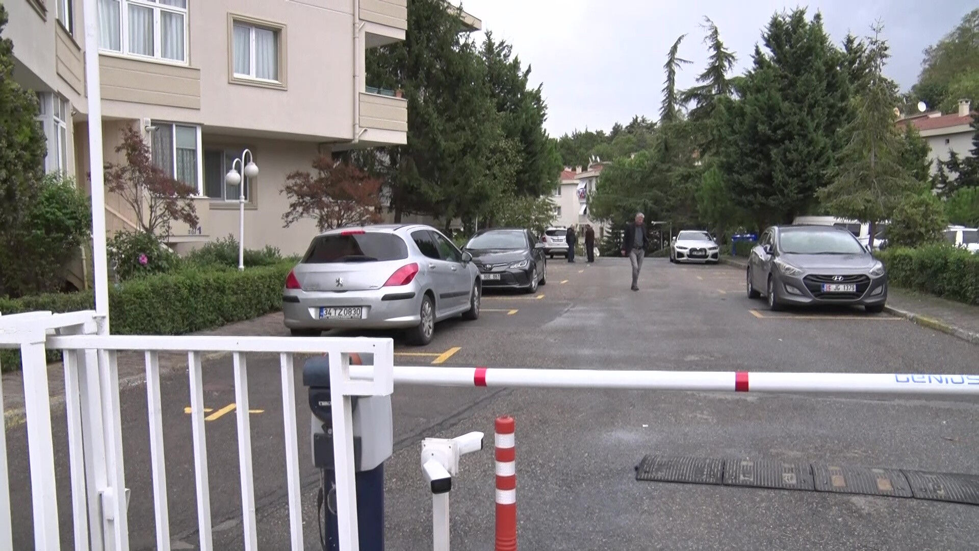 Beykoz'da vahşet! Barışma bahanesiyle geldi, eski sevgilisini katletti! - 3. Resim