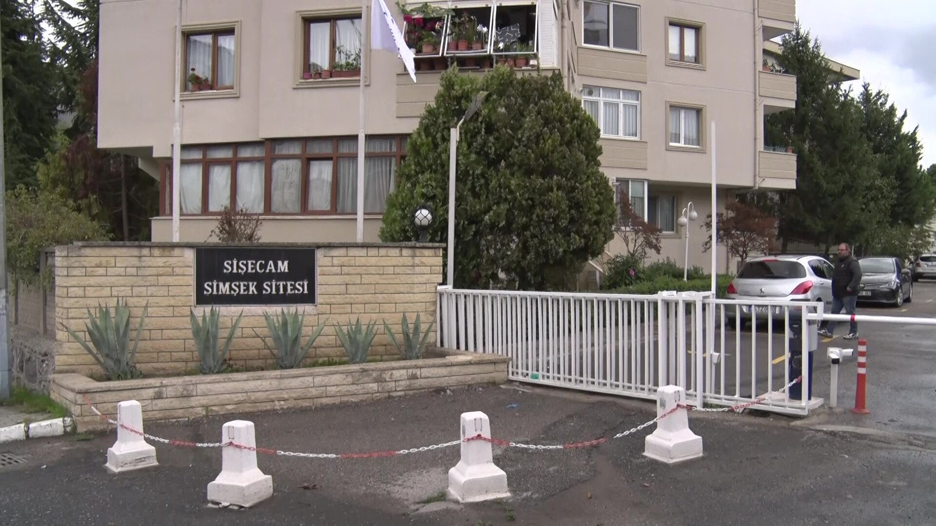 Beykoz'da vahşet! Barışma bahanesiyle geldi, eski sevgilisini katletti! - 2. Resim