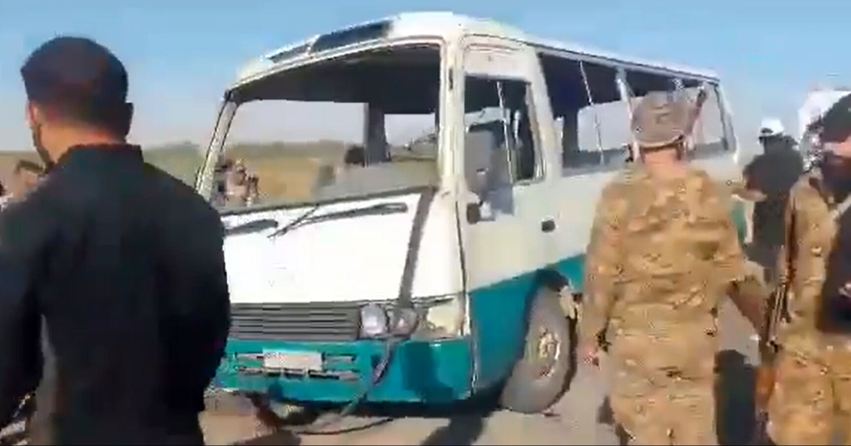 Deyrizor’da Suriye ordusuna bombalı saldırı! 4 asker hayatını kaybetti Deyrizor’da Suriye ordusuna bombalı saldırı! 4 asker hayatını kaybetti - 1. Resim