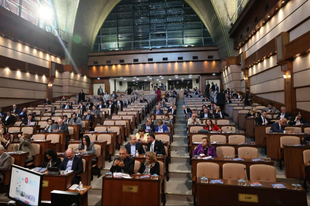 İBB bazı taşınmazlarını Hazine’ye devretti: Karagümrük Stadı arazisi de listede - 1. Resim