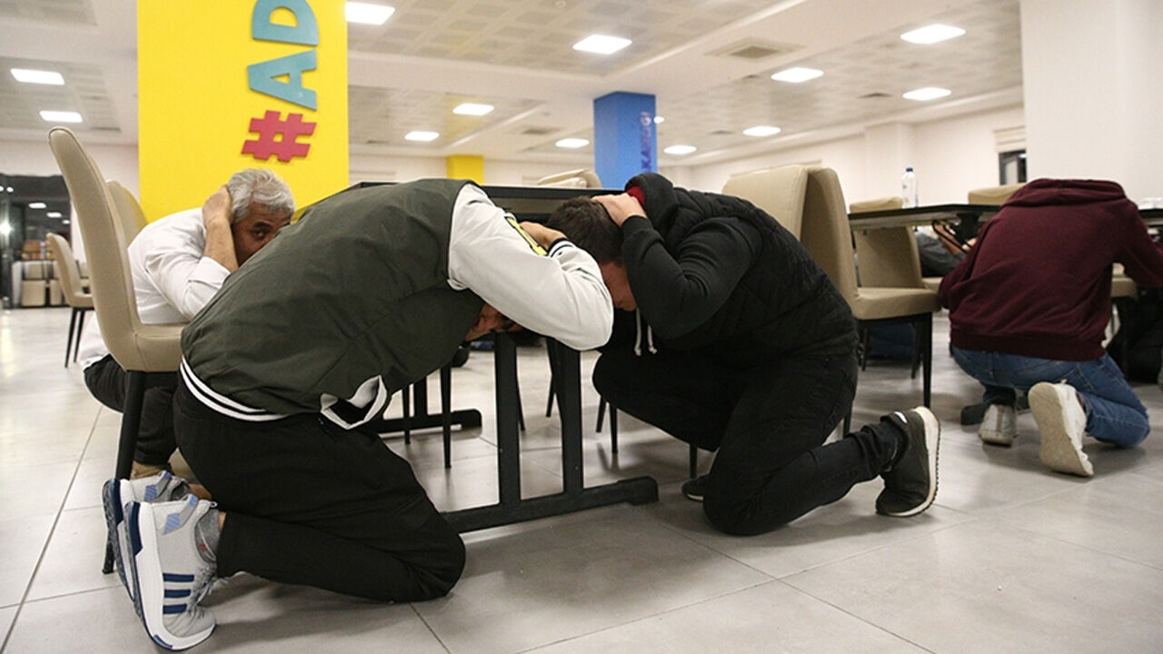 İstanbul dahil 7 kent buna hazırlanıyor! Tüm kurumlarda 'seviye 4' düzeyinde tatbikat İstanbul dahil 7 kent buna hazırlanıyor! Tüm kurumlarda 'seviye 4' düzeyinde tatbikat - 1. Resim