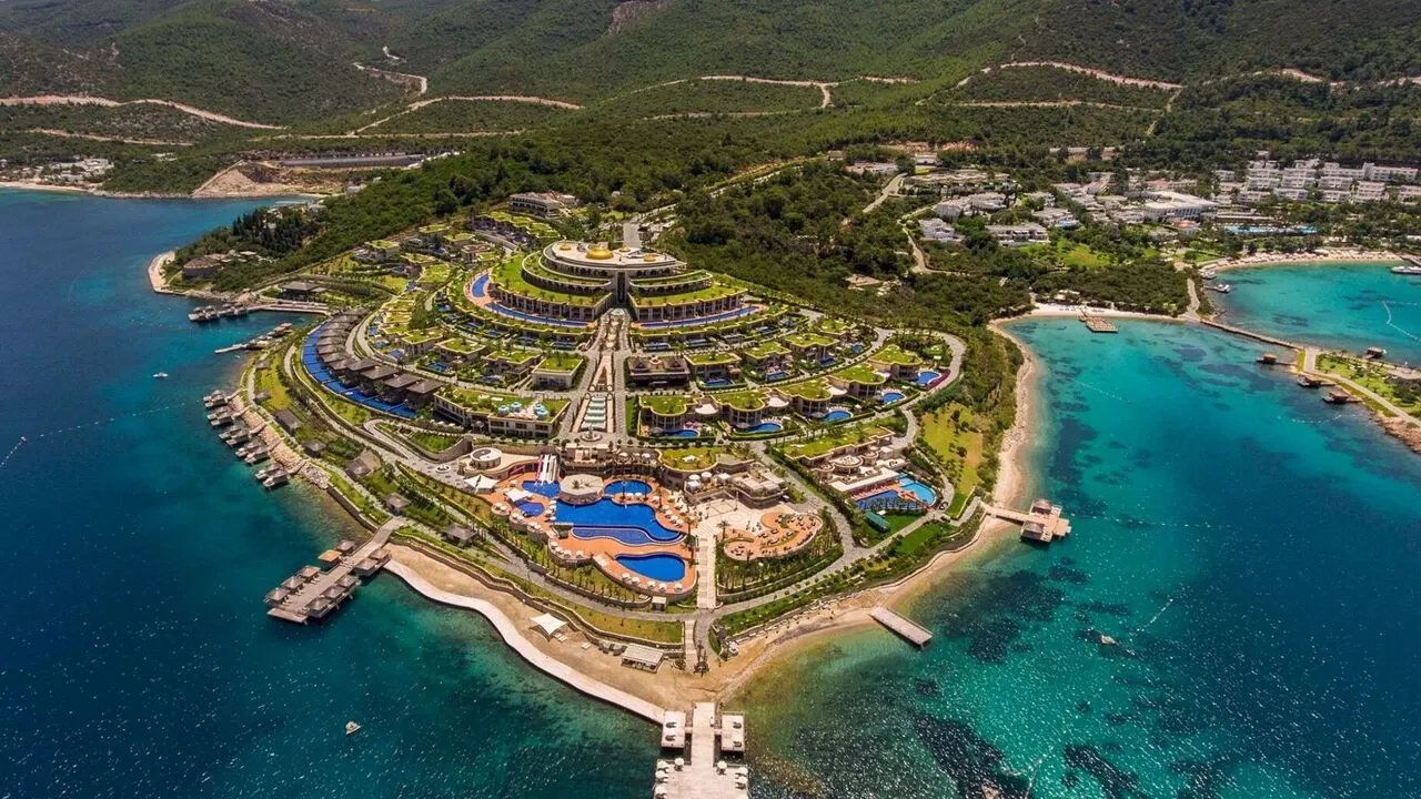 Kara para soruşturmasında yeni gelişme! The Plaza Bodrum Otel'e kayyım atandı - 2. Resim