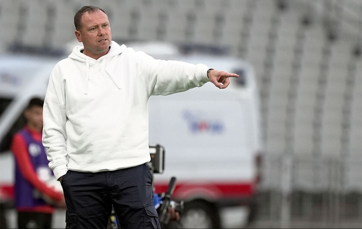 Karagümrük Teknik Direktörü Licka'nın evi soyuldu: Yüzlerce dolar, bileklik, pırlanta yüzük, küpe... - 1. Resim