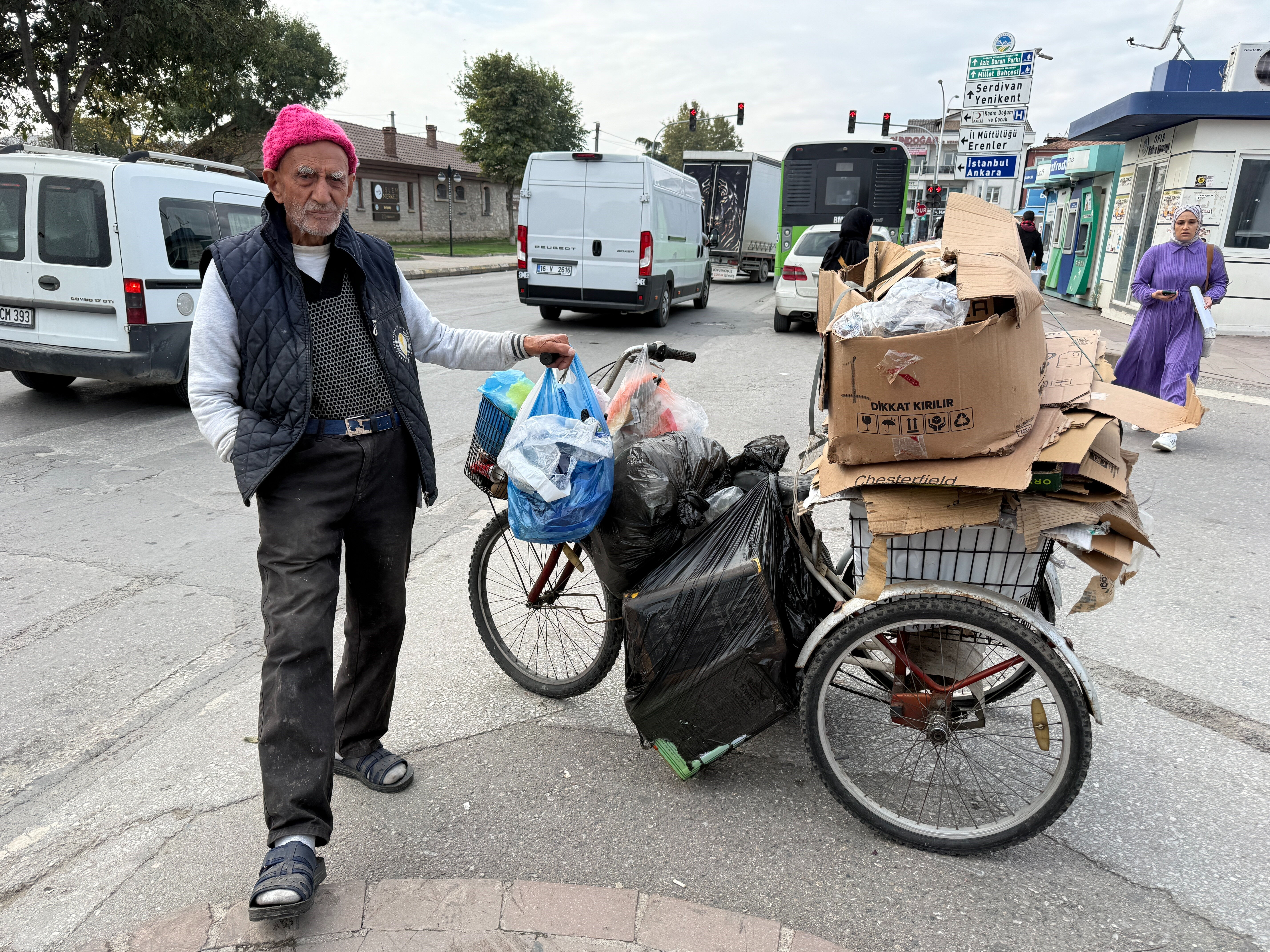 Muharrem İnce "Açlık ve yoksulluk" diye paylaşmıştı! Yaşlı adamla ilgili gerçek bambaşka çıktı Muharrem İnce "Açlık ve yoksulluk" diye paylaştı, yaşlı adamla ilgili gerçek bambaşka çıktı - 2. Resim