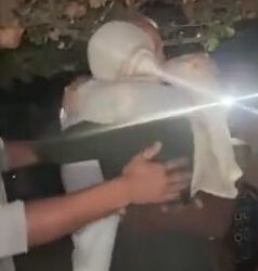 Öldü sanılıyordu: Sağ olarak dönen Filistinli esir ailesini sevince boğdu - 1. Resim