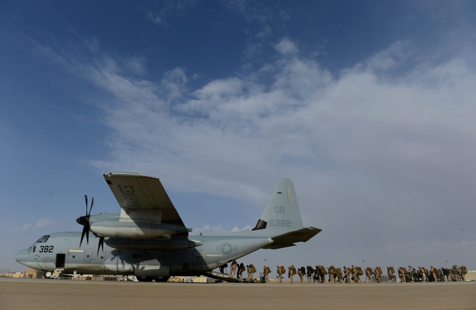 Türkiye’den oyun değiştiren hamle!12 İngiliz Hercules Türk envanterine giriyor! ürk Hava Kuvvetleri'nin C-130 Herkül uçağı.