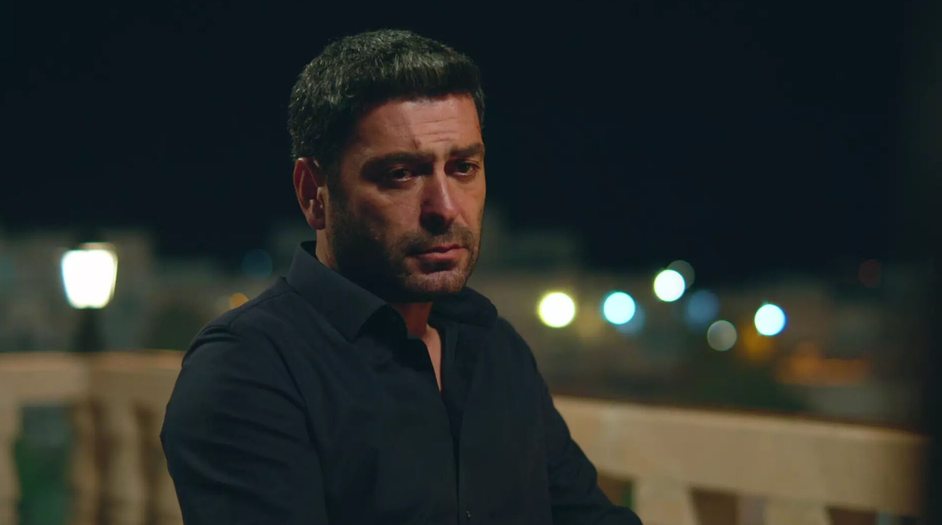 Uzak Şehir yeni bölüm ne zaman, hangi gün yayınlanacak? Uzak Şehir 34. bölüm için geri sayım! - 1. Resim