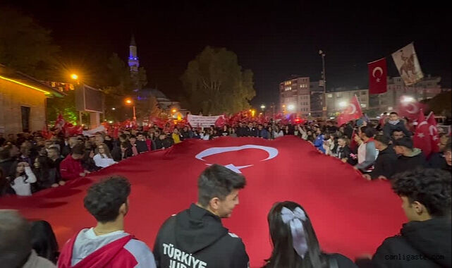 28 Ekim yarım gün mü, resmi tatil mi, 28 Ekim'de okullar tatil olacak mı? 2025 Resmi Tatil Takvimi - 4. Resim