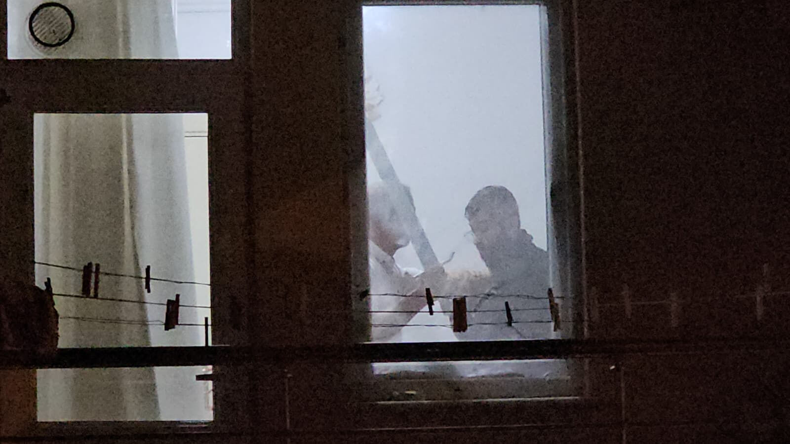 Çorum'da arkadaşına dehşet dolu anlar yaşattı! Kılıçla rehin alıp tehditler yağdırdı - 1. Resim