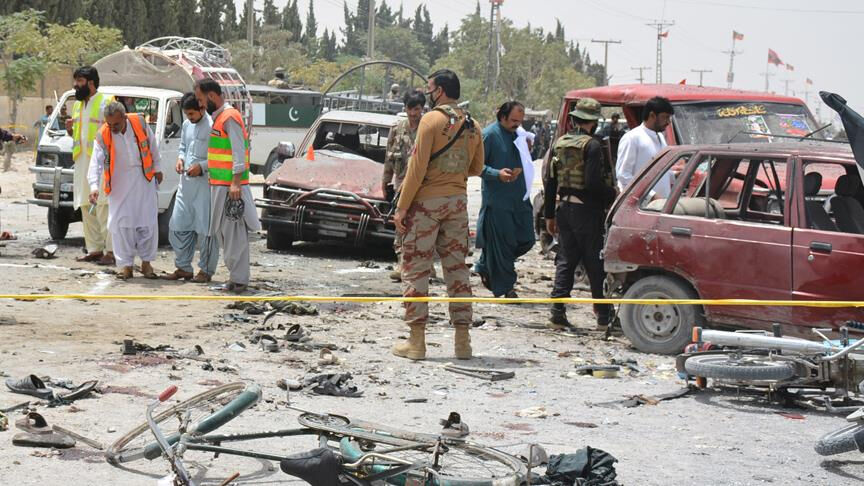 İntihar saldırısında çok sayıda ölü ve yaralı var! Pakistan'ı kan gölüne çevirdiler - 1. Resim