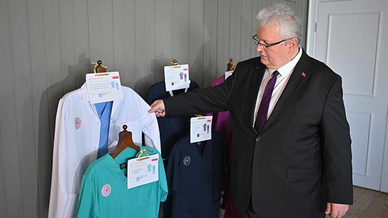 Sağlıkta 'tek tip' uygulama başlıyor! Hastanede kim kimdir artık karışmayacak - 2. Resim