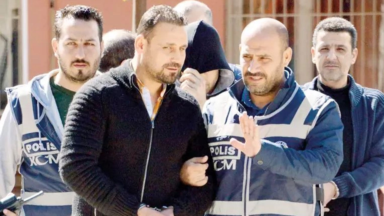 Sahte diploma çetesinin lideriydi! Ziya Kadiroğlu, İstanbul'da yakalandı - 1. Resim