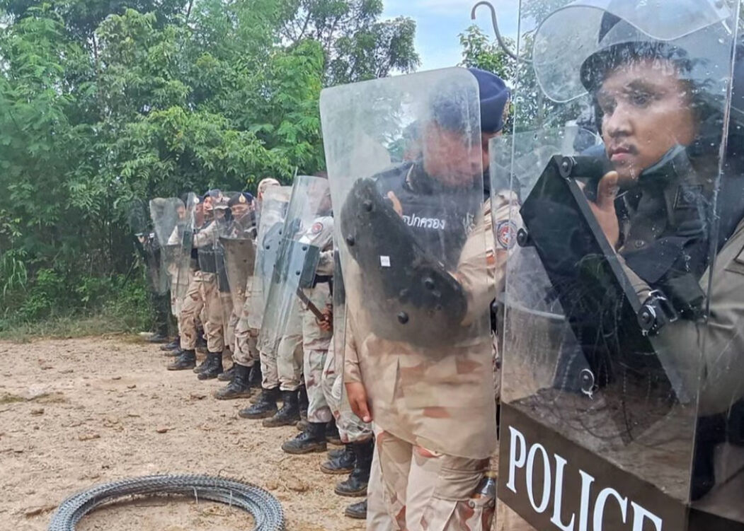 Tayland'dan Kamboçya'ya psikolojik savaş: Sınırda ürkütücü sesler yayınlayarak halkı korkutuyorlar - 2. Resim