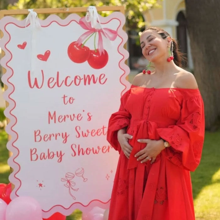 Ünlü şarkıcı Sibel Can babaanne oldu! İşte torununun ismi… - 1. Resim