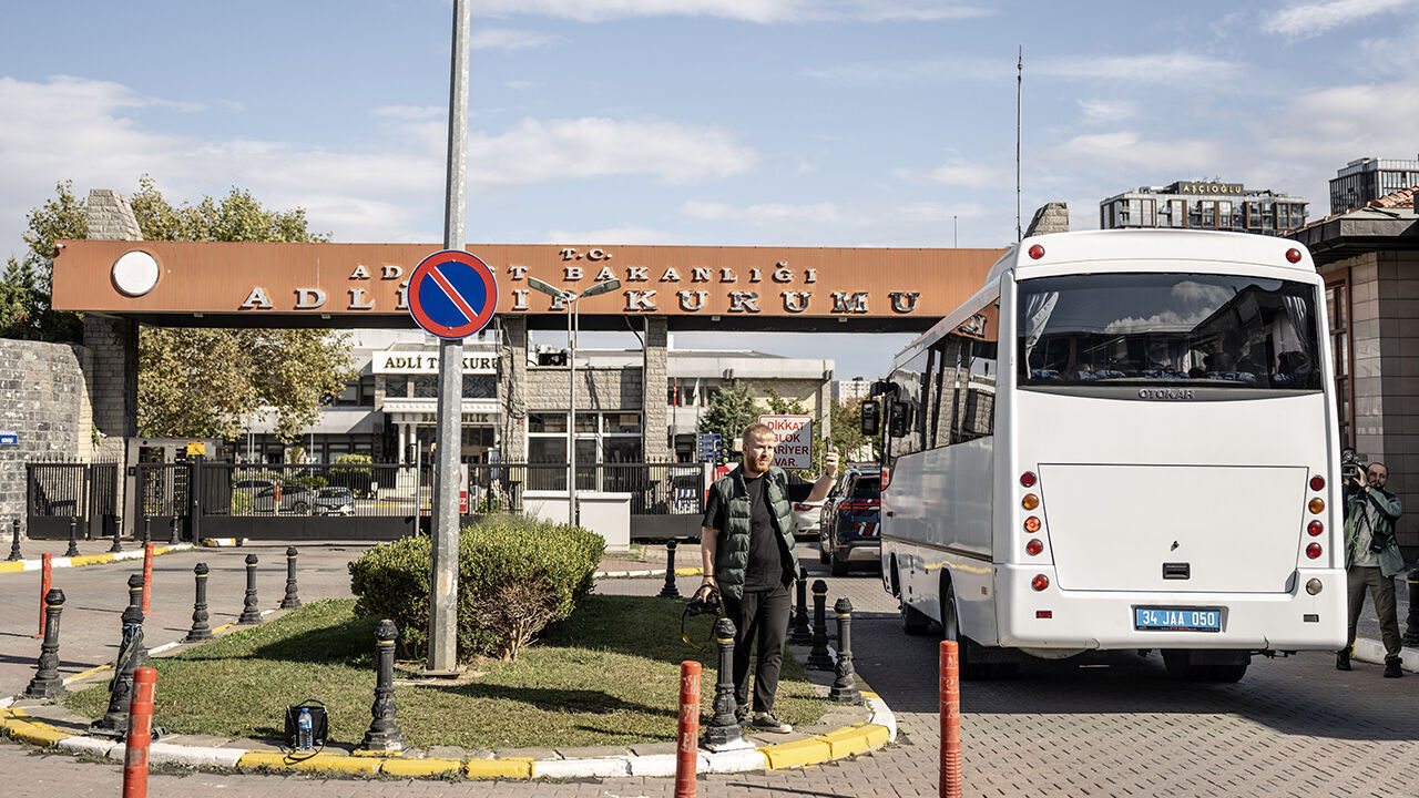 نتائج المشاهير الموقوفين في قضية المخدرات ظهرت! تم ضبط مخدرات لدى 8 مشاهير - الصورة 1