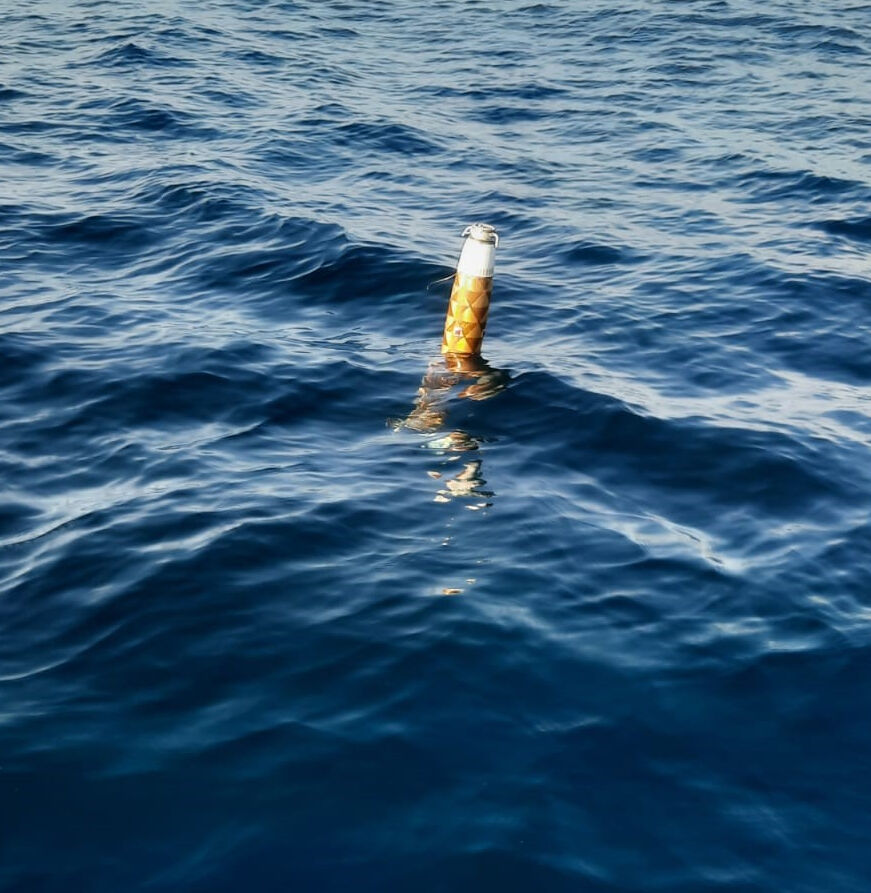 Zonguldak açıklarında dikkat çeken cisim! Hemen komutanlığa götürüldü - 1. Resim