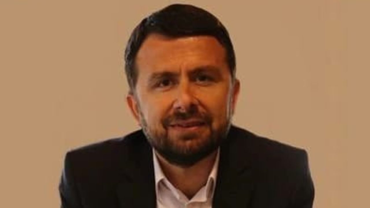 Abdülkadir Çay kimdir? Basın İlan Kurumu Genel Müdürü Abdülkadir Çay&#039;ın hayatı ve kariyeri