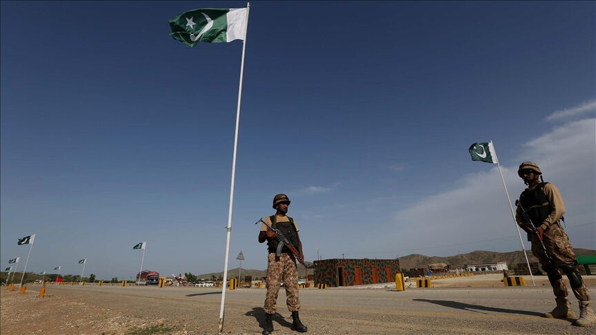 Afganistan ile Pakistan arasındaki sınır krizi için Katar'da kritik zirve!