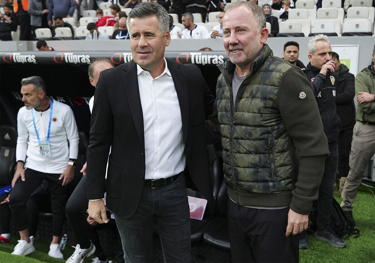 Beşiktaş: 0 - Gençlerbirliği: 0 (CANLI): İnönü'de ilk düdük çaldı - 5. Resim