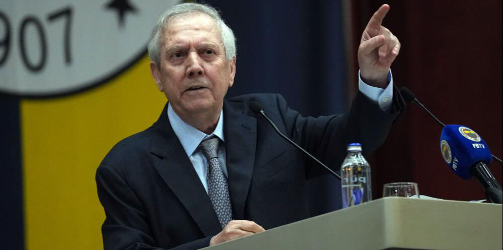 Fenerbahçe Divan Kurulu'nda olay çıktı! Aziz Yıldırım - Hamdi Akın gerginliği sonrası salondan çıkarıldılar - 4. Resim