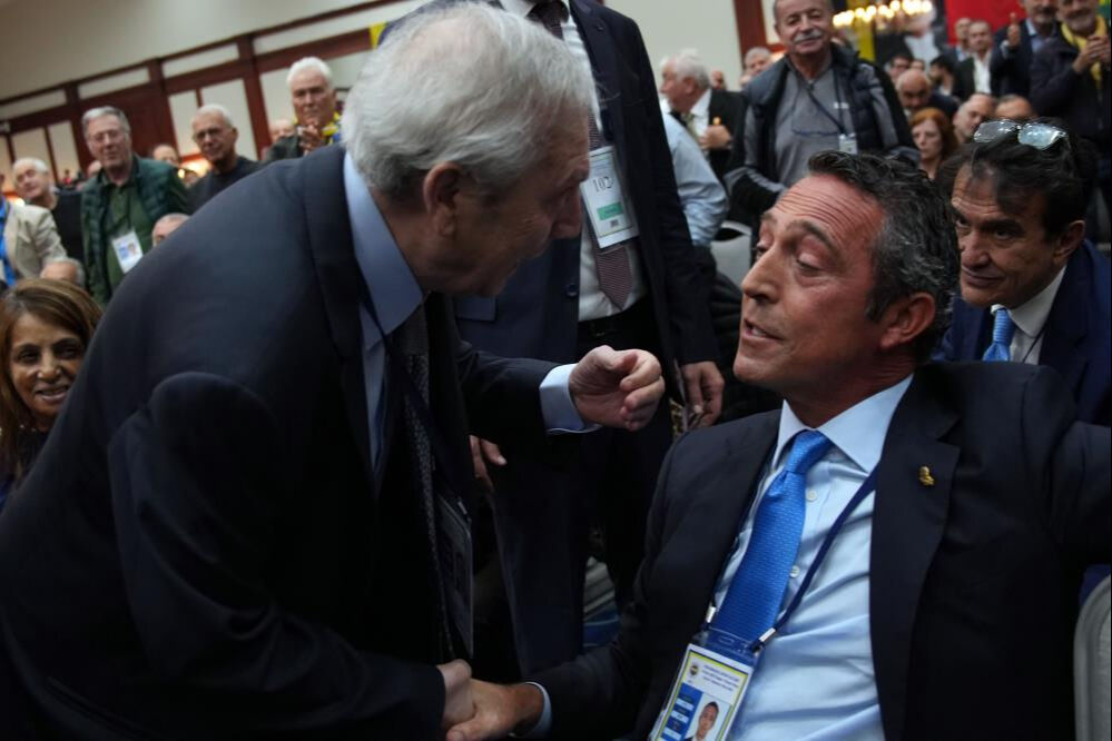 Fenerbahçe'de günün karesi! Aziz Yıldırım'dan Ali Koç: Beni unut - 2. Resim