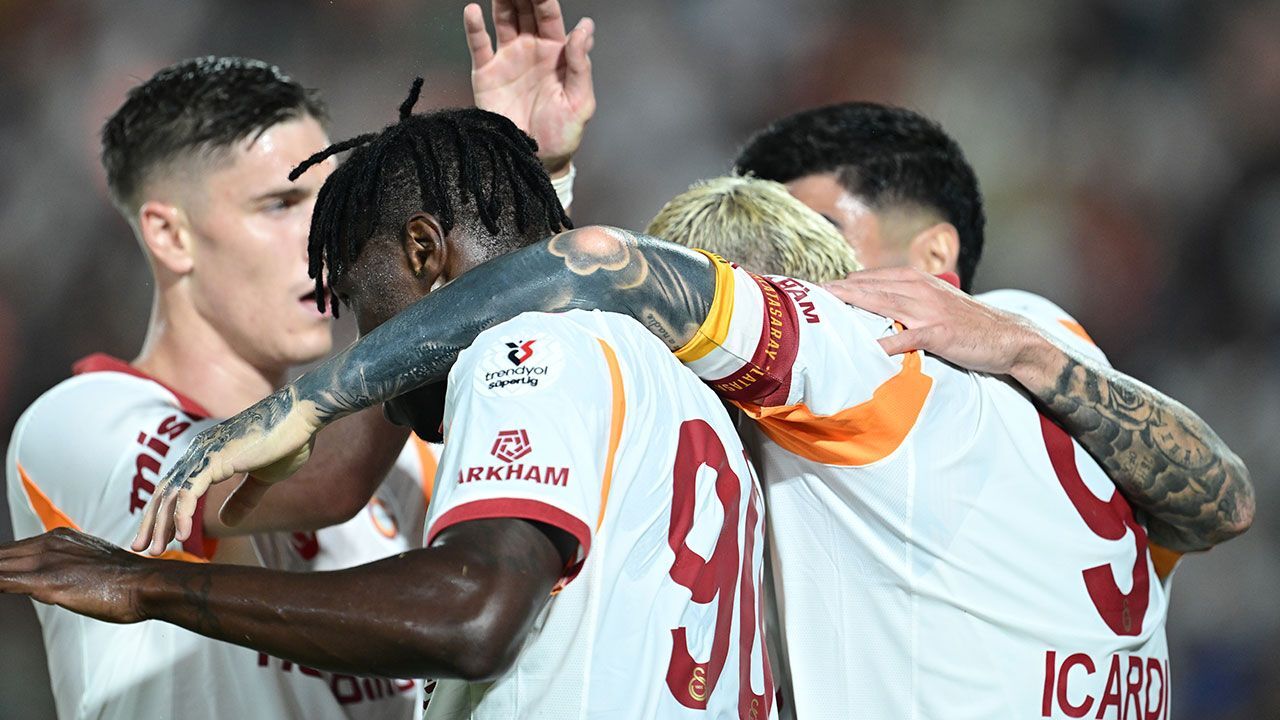 Canlı: Galatasaray, Başakşehir deplasmanında Canlı: Galatasaray, Başakşehir deplasmanında