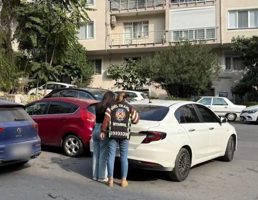 Gereği yapıldı! Ambulansa yol vermeyen sürücü yakalandı - 2. Resim
