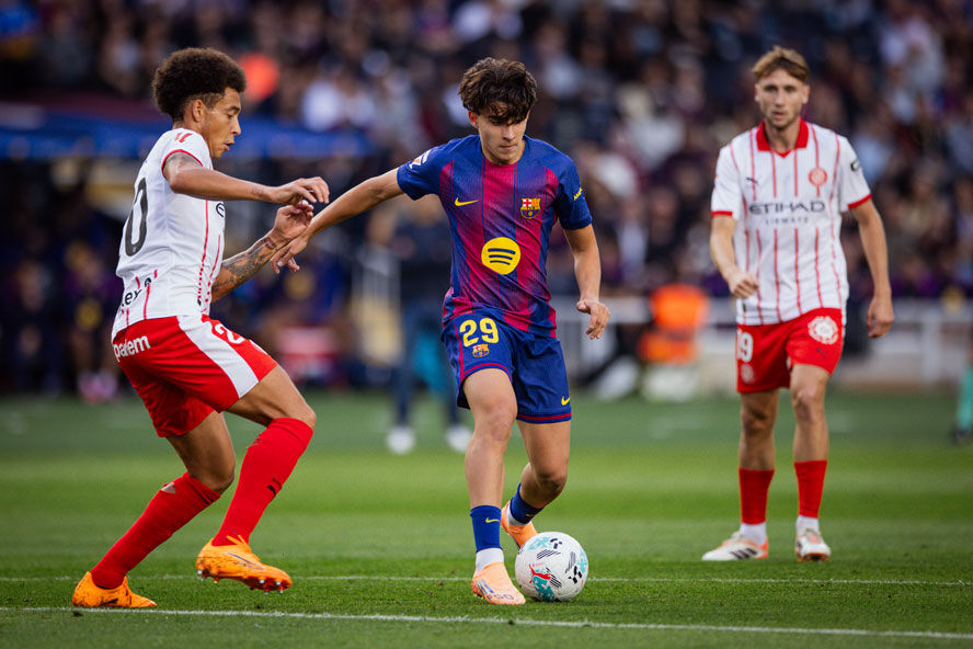 Kriz giderek büyüyor: Barcelona kendi maçını protesto etti - 1. Resim