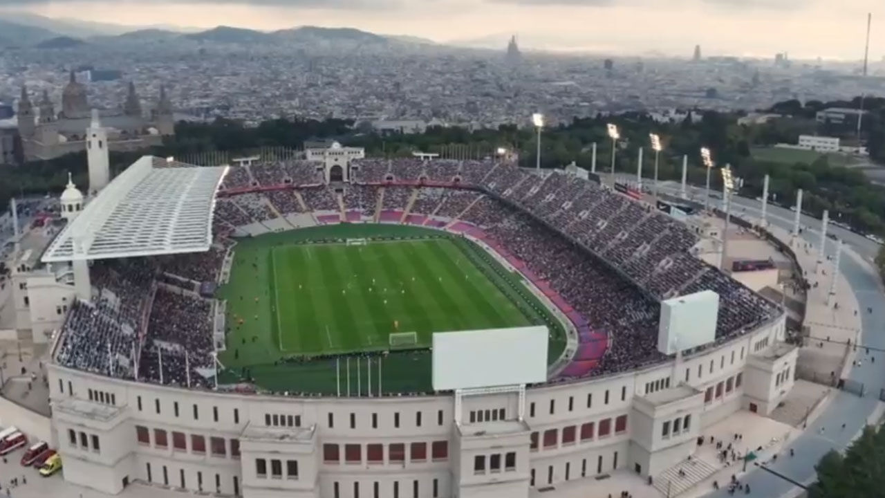 Kriz giderek büyüyor: Barcelona kendi maçını protesto etti - 2. Resim