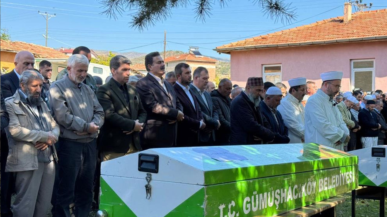 Pazardan dönerken facia: 3 kardeş ve enişteleri kazada öldü Pazardan dönerken facia: 3 kardeş ve enişteleri kazada öldü - 3. Resim