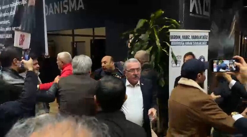 CHP Kocaeli kongresinde basın mensuplarına saldırı! - 2. Resim