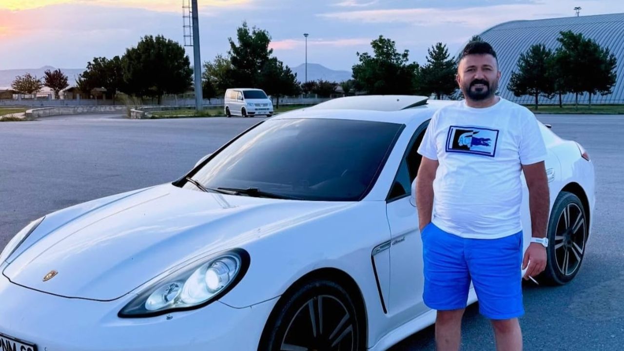 İş adamına lüks aracında silahlı saldırı! Olay yerinde hayatını kaybetti İş adamına lüks aracında silahlı saldırı! Olay yerinde hayatını kaybetti