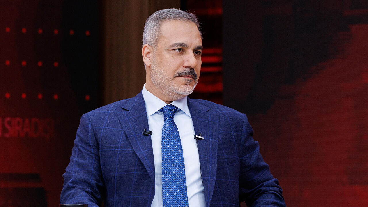 "Kaç kere uyandırdım hatırlamıyorum": Hakan Fidan, Cumhurbaşkanı Erdoğan’la çalışmanın perde arkasını anlattı "Kaç kere uyandırdım hatırlamıyorum": Hakan Fidan, Cumhurbaşkanı Erdoğan’la çalışmanın perde arkasını anlattı - 3. Resim