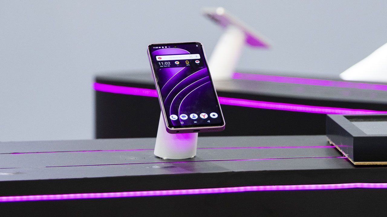 Oppo ve Omix yeni modellerini tanıttı Oppo ve Omix yeni modellerini tanıttı