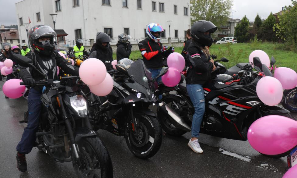 Sakarya'da meme kanserine karşı gaza bastılar! - 2. Resim