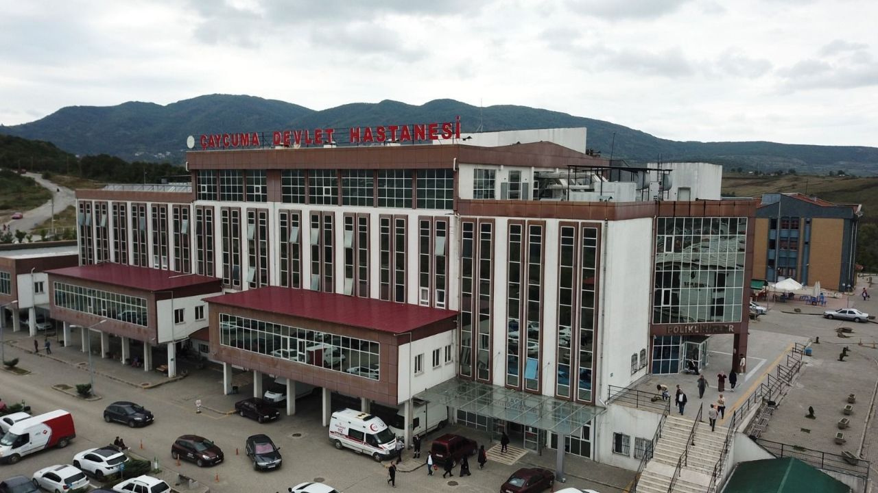 Zonguldak'ta hastaneyi alarma geçiren olay! 16 yaşındaki kız karın ağrısıyla gitti, ölü doğum yaptı Zonguldak'ta hastaneyi alarma geçiren olay! 16 yaşındaki kız karın ağrısıyla gitti, ölü doğum yaptı