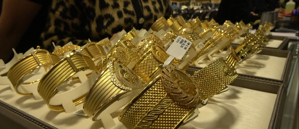 30 yıllık kuyumcu "Neden altın?" diye tek tek anlattı, tüyoyu verdi! "Çeyrek altın yerine..." 30 yıllık kuyumcu "Neden altın?" diye tek tek anlattı! "Çeyrek altın yerine..." - 1. Resim