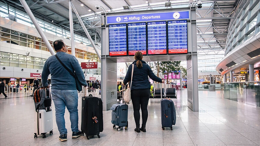 Avrupa’da hava trafiği felç oldu! İki havalimanında 'drone alarmı' yüzünden uçuşlar durdu! - 2. Resim
