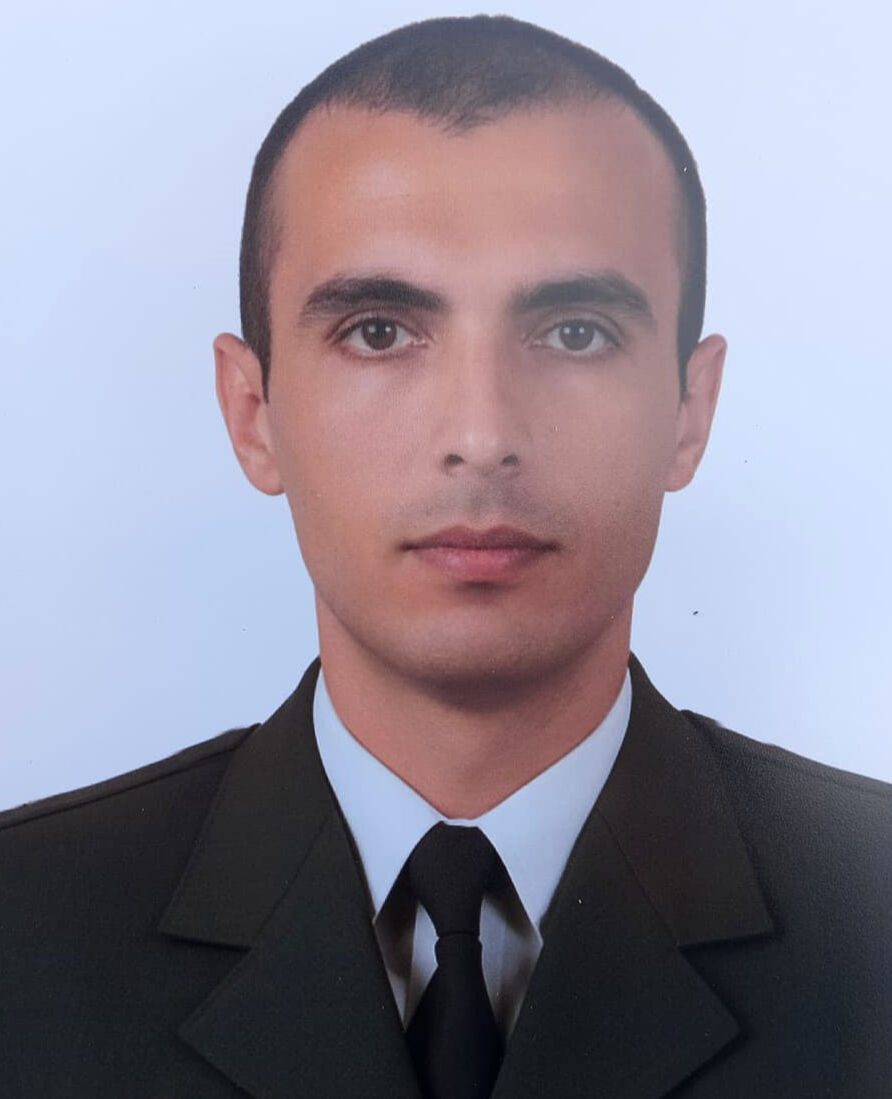 Balıkesir'de 2 kişiyi öldürüp, 7 kişiyi yaralayan saldırganın yeni görüntüleri ortaya çıktı Balıkesir'de 2 kişiyi öldürüp, 7 kişiyi yaralayan saldırganın yeni görüntüleri ortaya çıktı - 2. Resim