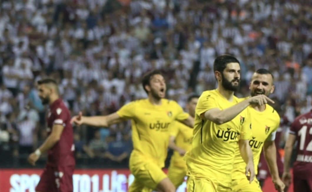 İstanbulspor Bandırmaspor maçı hangi kanalda, nerede izlenir? Şifresiz yayınlanacak - 1. Resim