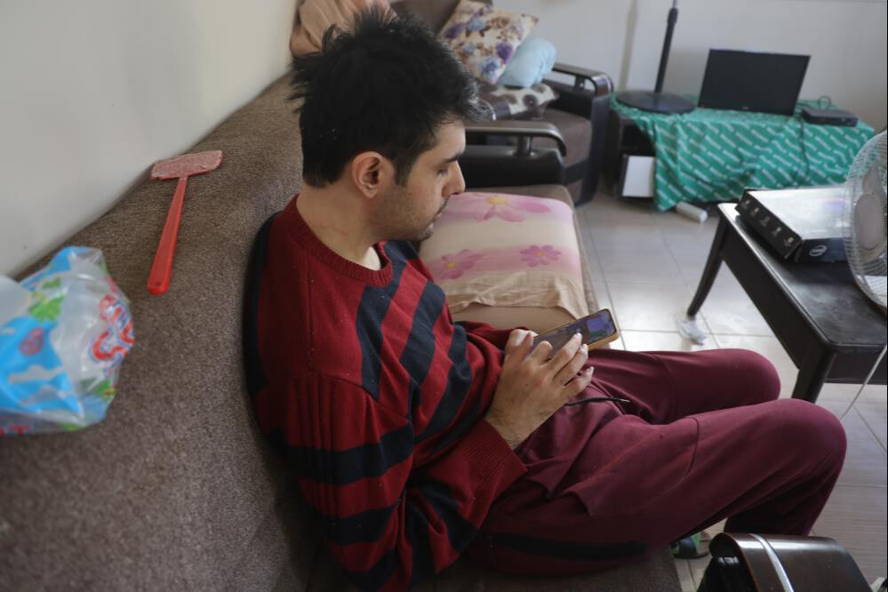 Okul birincisiydi, hayatı karardı! Seneler sonra yıkanan genç aileleri uyardı Kararan hayatı yeniden aydınlandı! Seneler sonra banyo yapan genç aileleri uyardı - 3. Resim