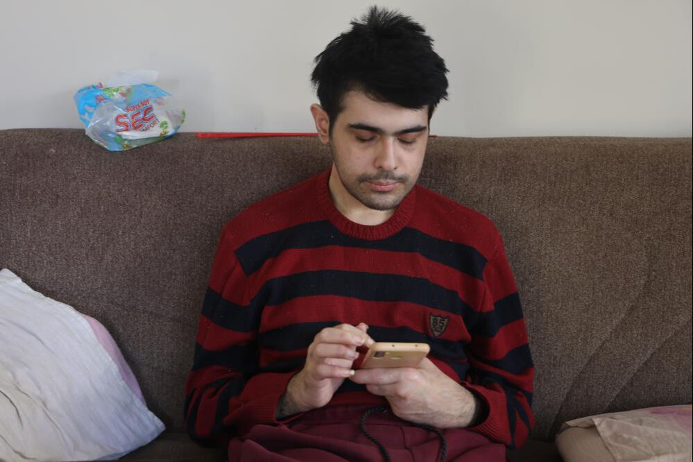 Okul birincisiydi, hayatı karardı! Seneler sonra yıkanan genç aileleri uyardı Kararan hayatı yeniden aydınlandı! Seneler sonra banyo yapan genç aileleri uyardı - 5. Resim