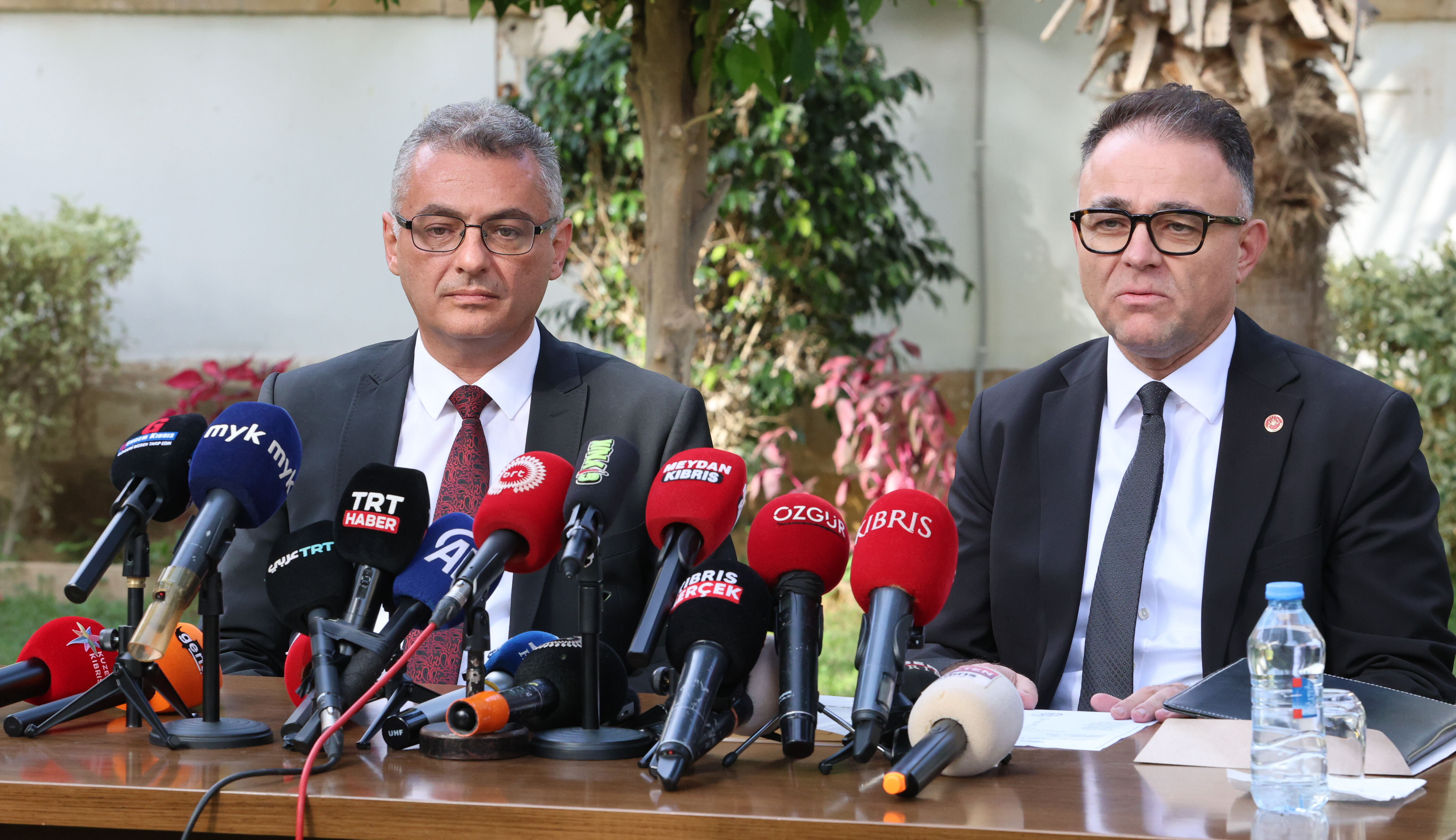 KKTC'nin 6. Cumhurbaşkanı seçilenTufan Erhürman mazbatasını aldı - 1. Resim