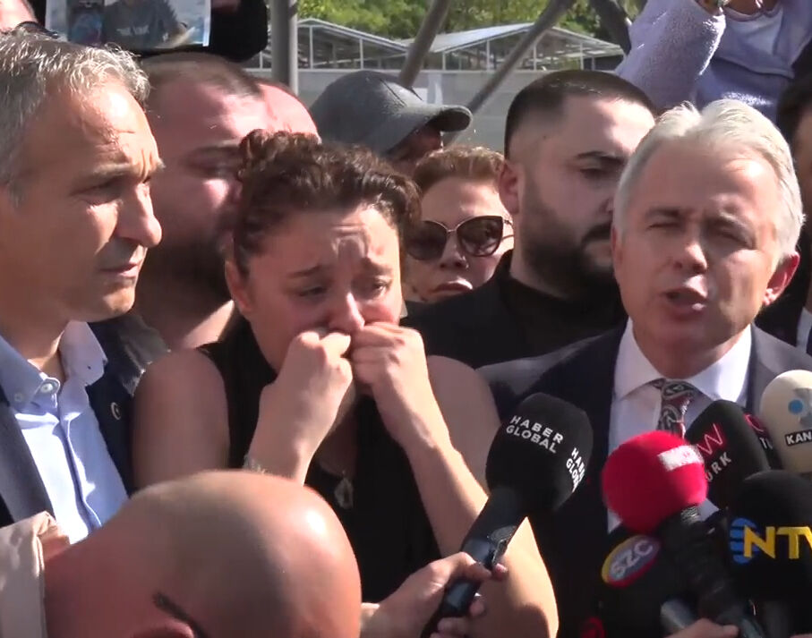 Beraat kararını duyan Yasemin Minguzzi sinir krizi geçirdi - 2. Resim